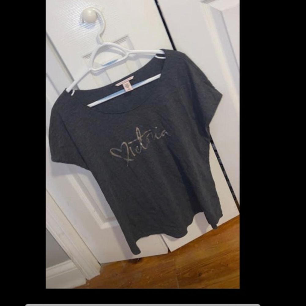 victoria t-shirt